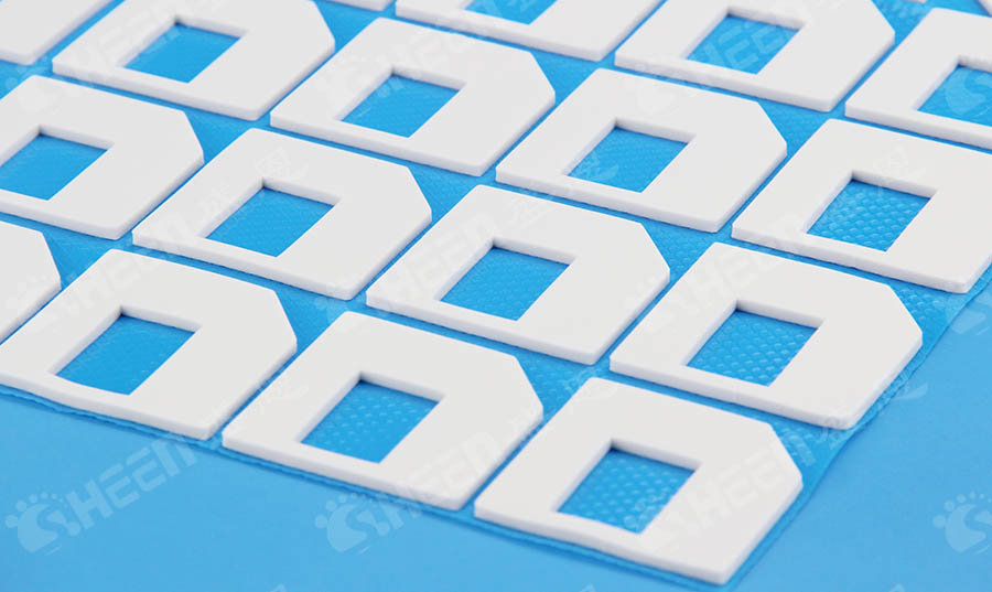 無硅導熱片.jpg 無硅導熱片.jpg