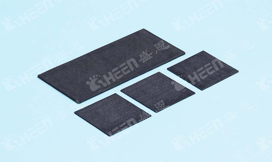 碳纖維導(dǎo)熱墊片.jpg 碳纖維導(dǎo)熱墊片.jpg